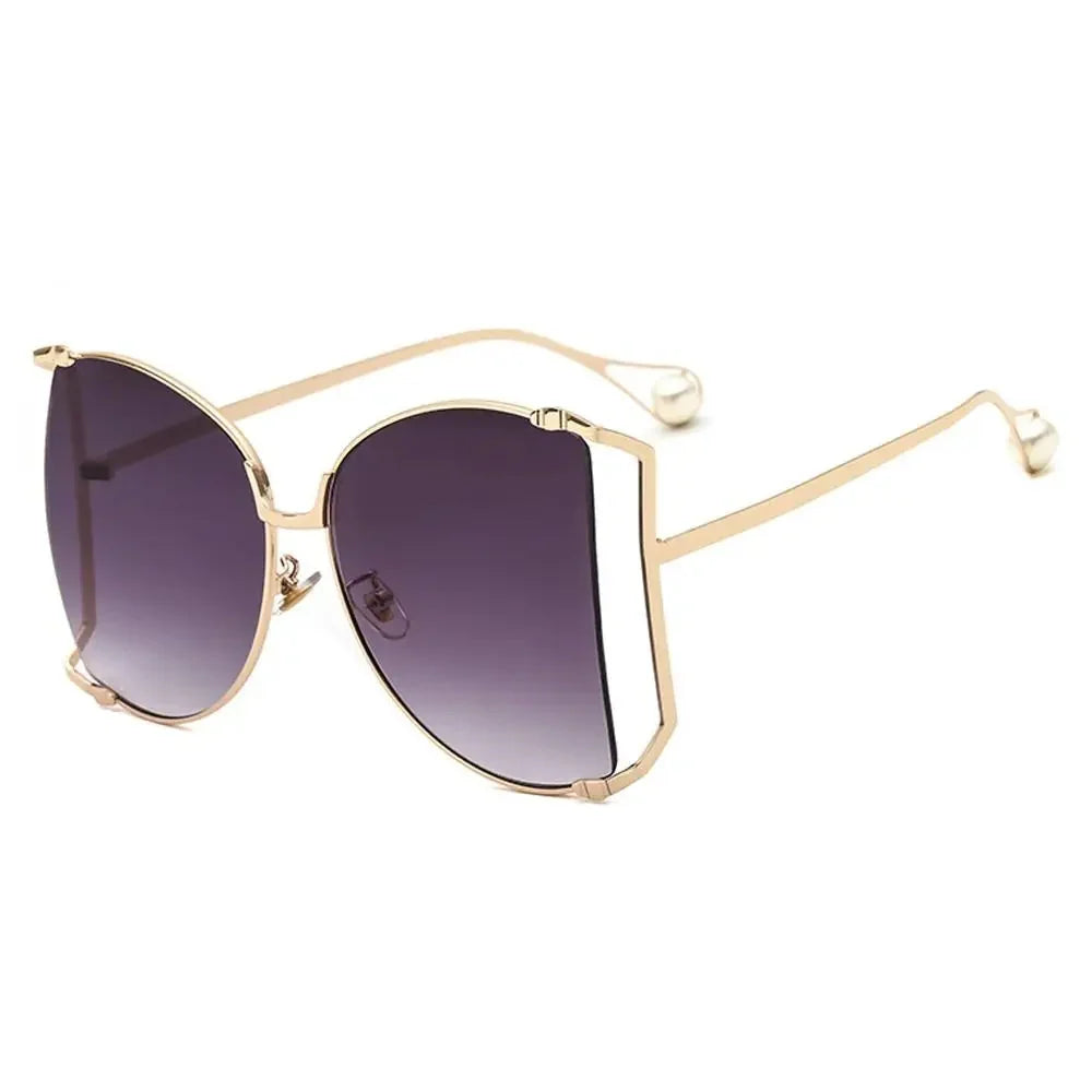 Confident Gold Oversized Sunglasses