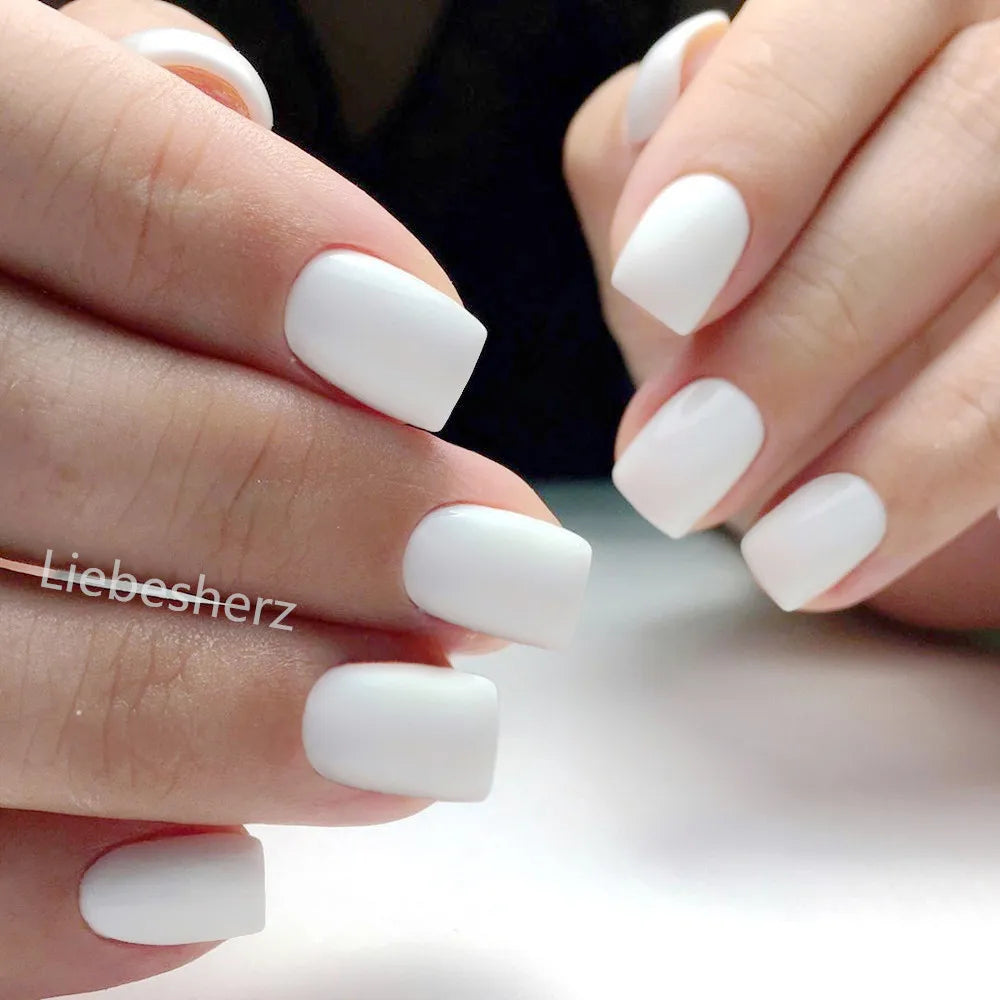 Shiny Wine Red Oval Short Fake Nails